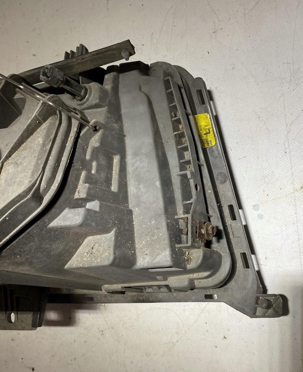 Frontscheinwerfer Mercedes-Benz E-Klasse W124 A1305621806 LED Links Headlight - Thumbnail 7