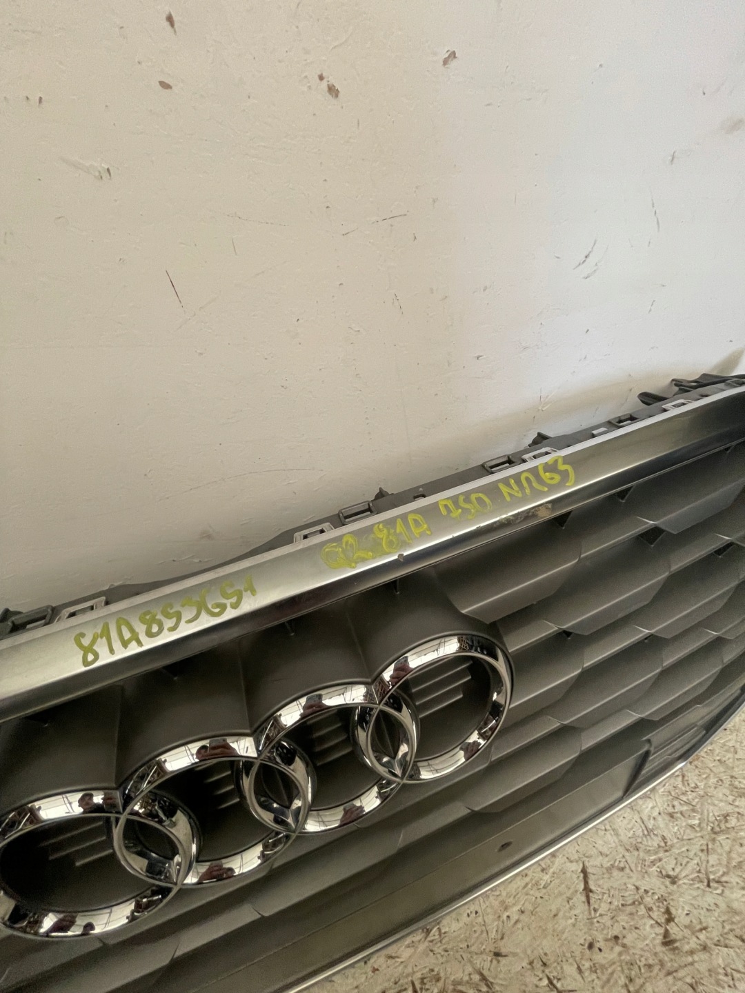 Audi Q2 Kühlergrill FRONTGRILL Kühlergitter 81A853651H0 - Thumbnail 4