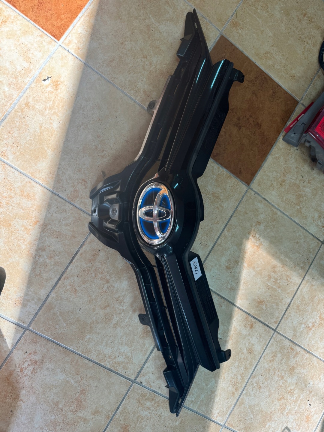Toyota RAV4 XA5 Kühlergrill FRONTGRILL Kühlergitter - Thumbnail 1