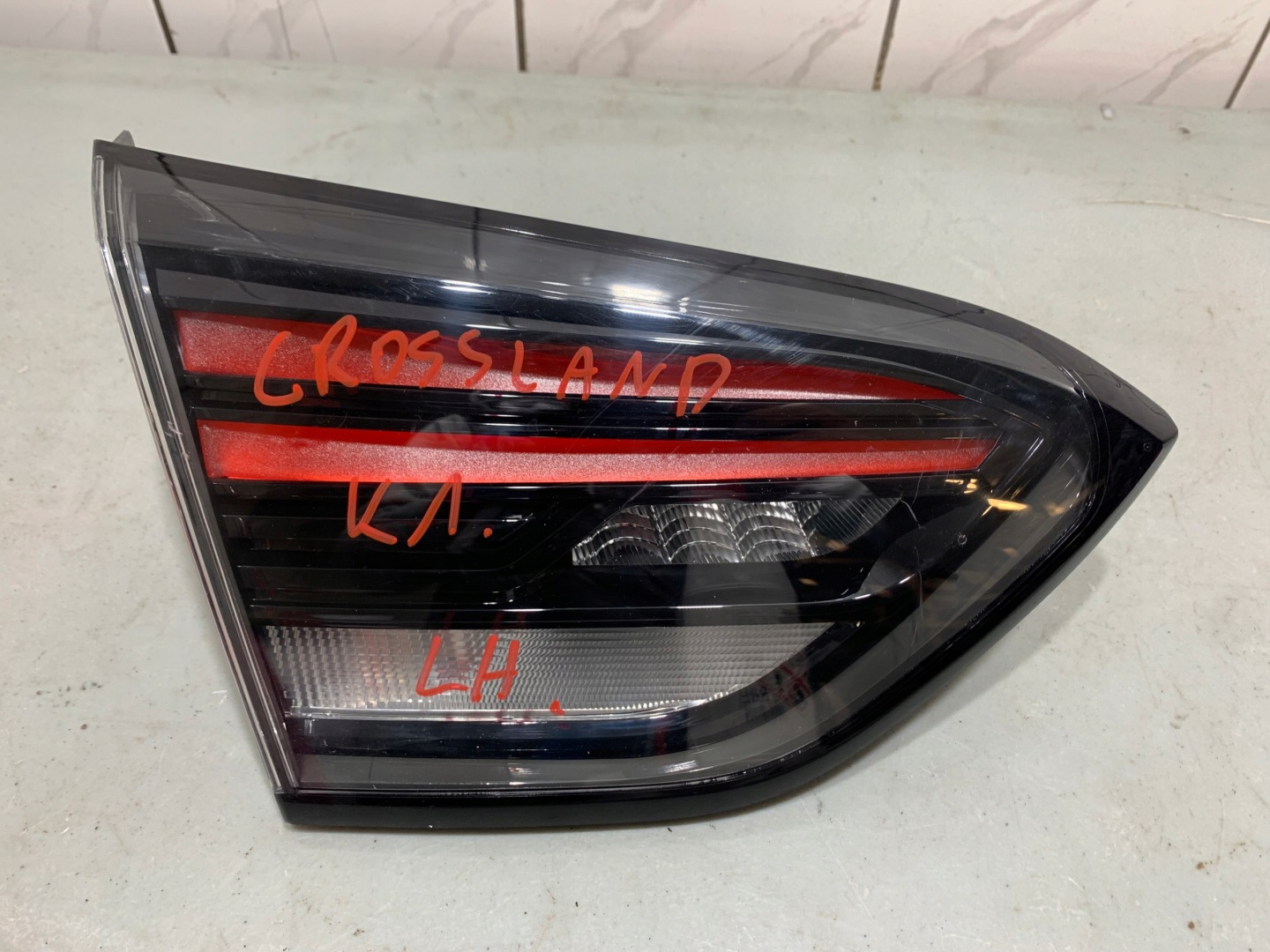 Opel Crossland Rückleuchte Rearlamp - Thumbnail 1