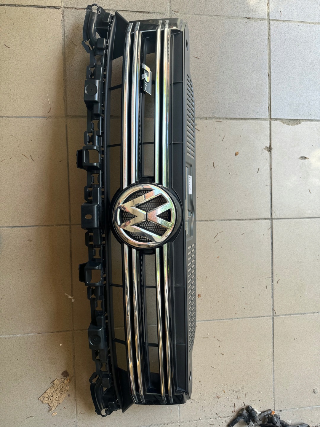 VW Tiguan Kühlergrill FRONTGRILL Kühlergitter - Thumbnail 1
