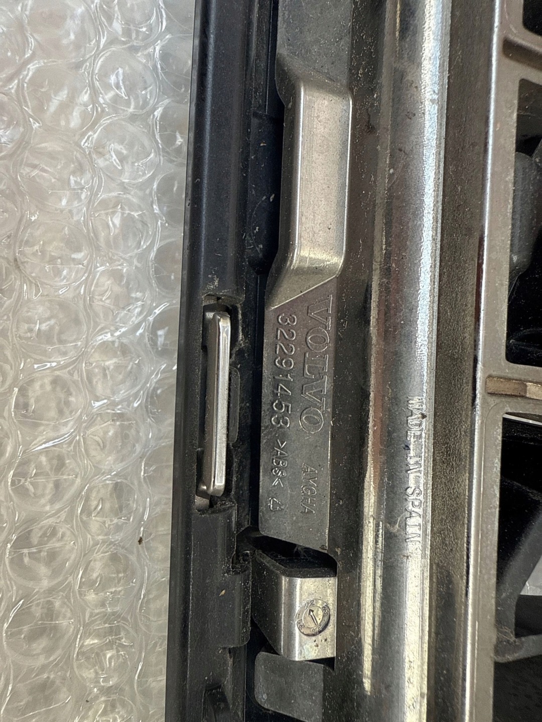 Volvo S60/V60 V60 Kühlergrill FRONTGRILL Kühlergitter 32291453 - Thumbnail 10