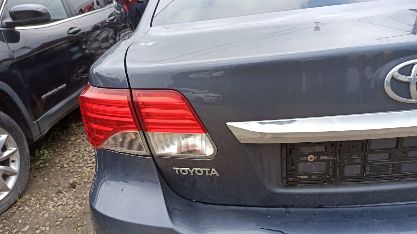 Toyota Avensis T27 Rückleuchte Rearlamp - Image 1