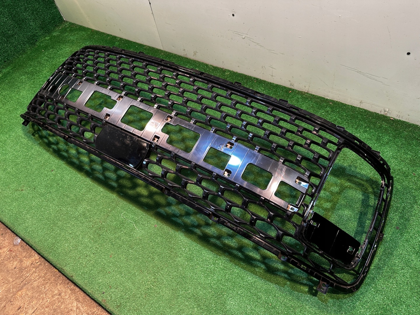 Hyundai Staria US4 Kühlergrill FRONTGRILL Kühlergitter 86352CG700 - Thumbnail 4