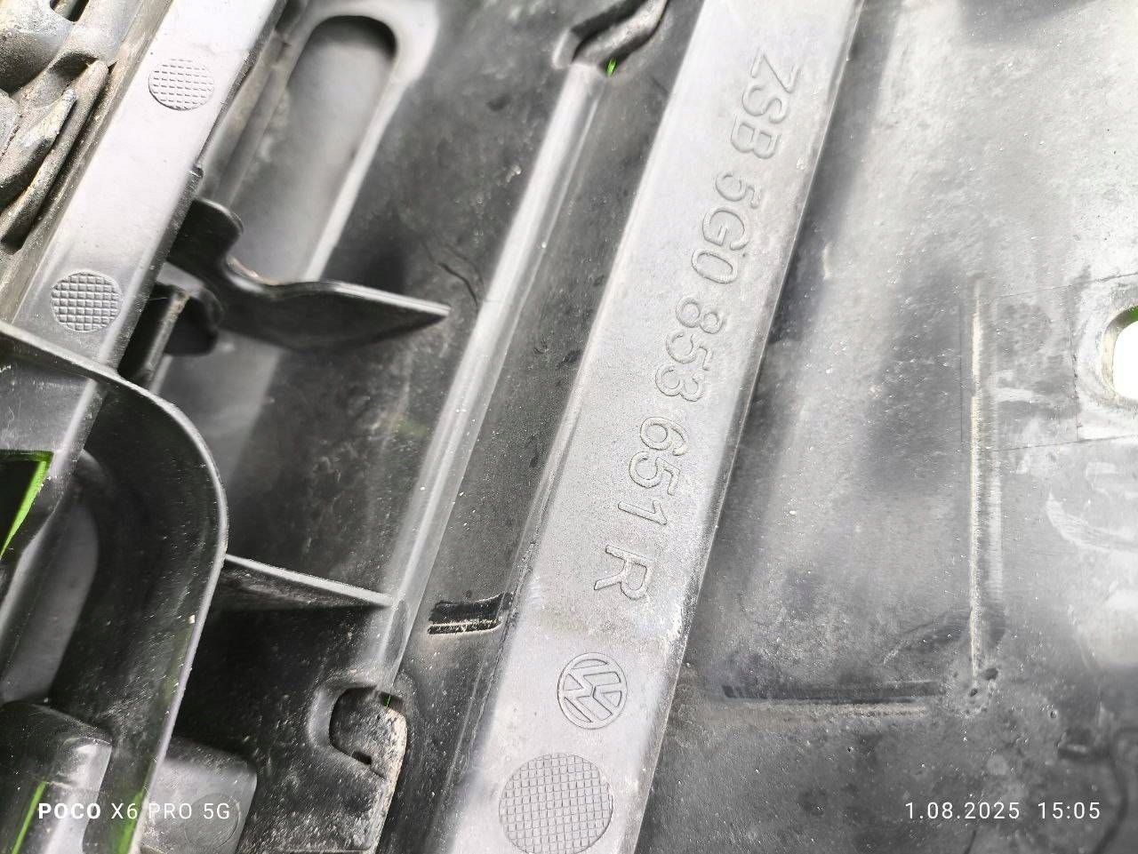 VW Golf V Kühlergrill FRONTGRILL Kühlergitter 5G0853651R - Thumbnail 9