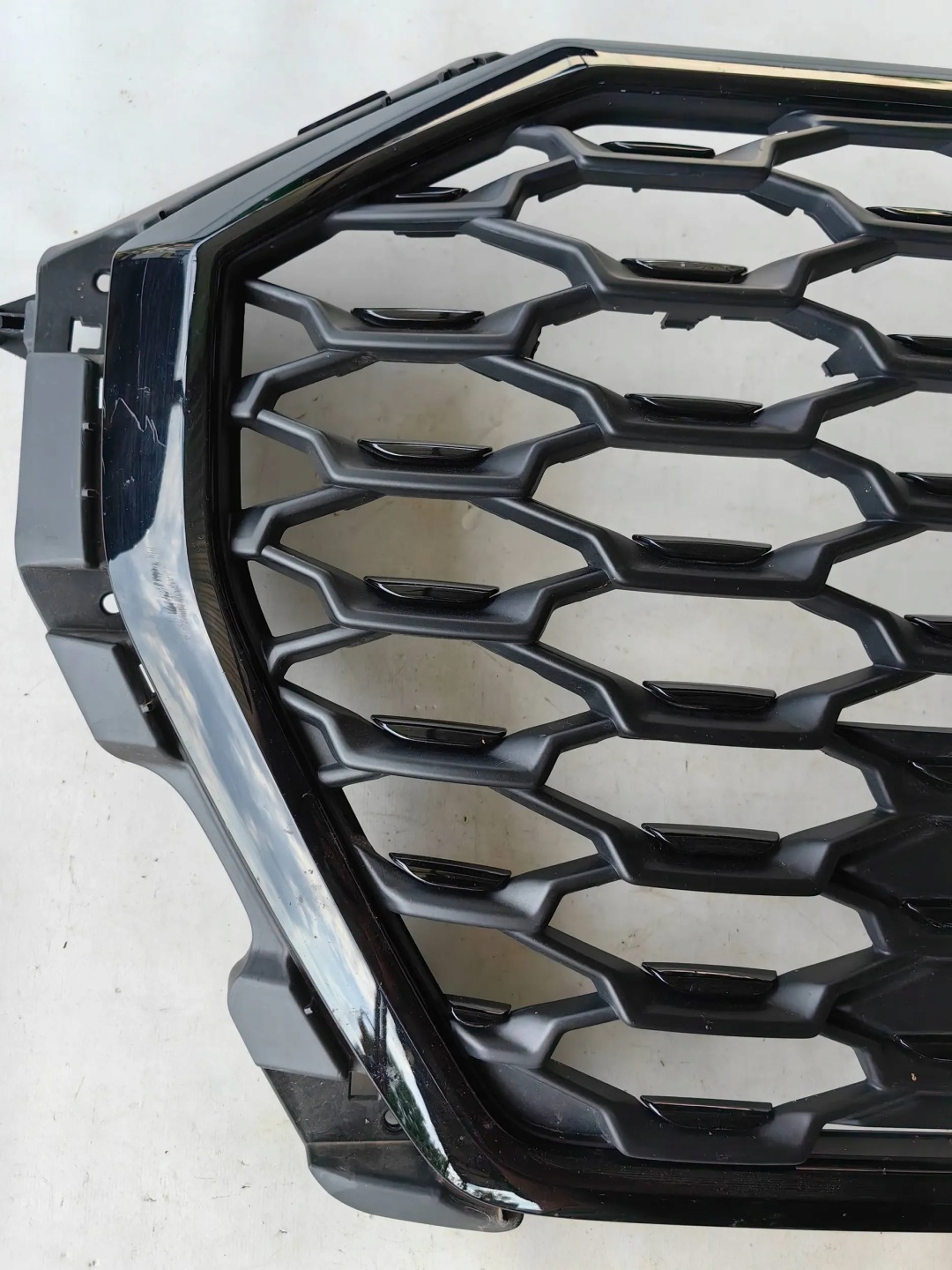 Audi Q3 Kühlergrill FRONTGRILL Kühlergitter 83F853651C - Thumbnail 2