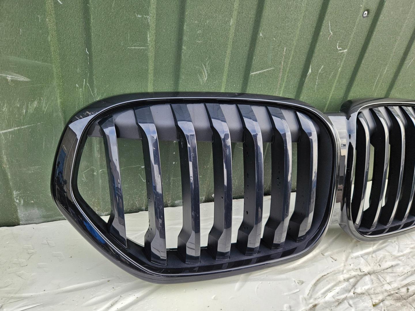 BMW X1 F48 Kühlergrill FRONTGRILL Kühlergitter 8493450 - Thumbnail 4
