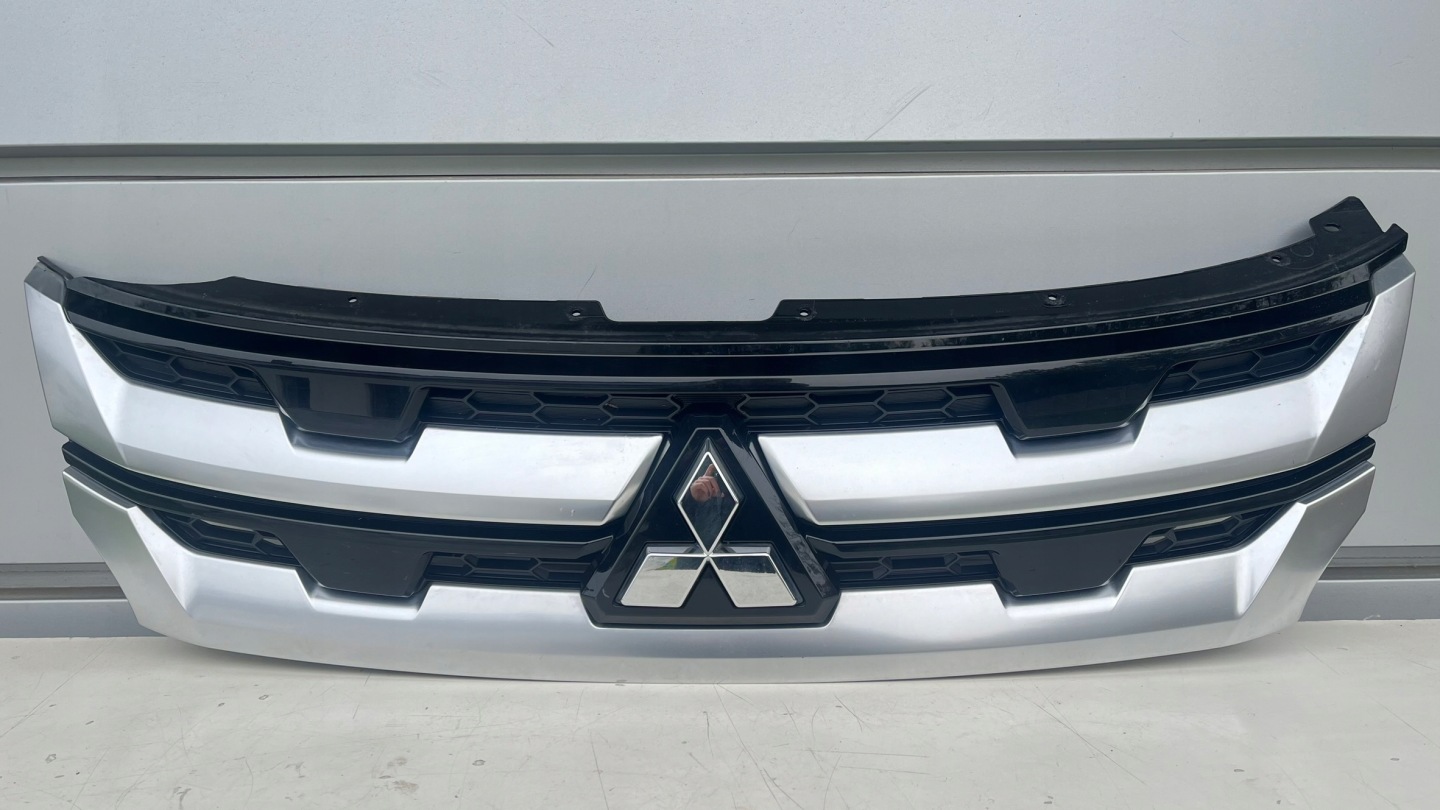 Mitsubishi Outlander CU0W Kühlergrill FRONTGRILL Kühlergitter 7450B303 - Thumbnail 1