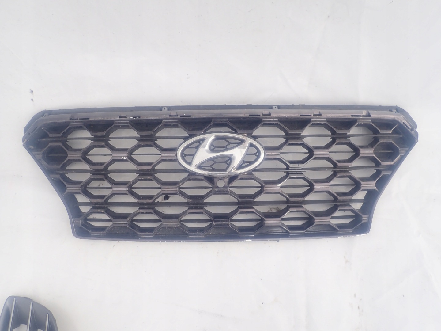 Hyundai Santa Fe TM Kühlergrill FRONTGRILL Kühlergitter - Thumbnail 1