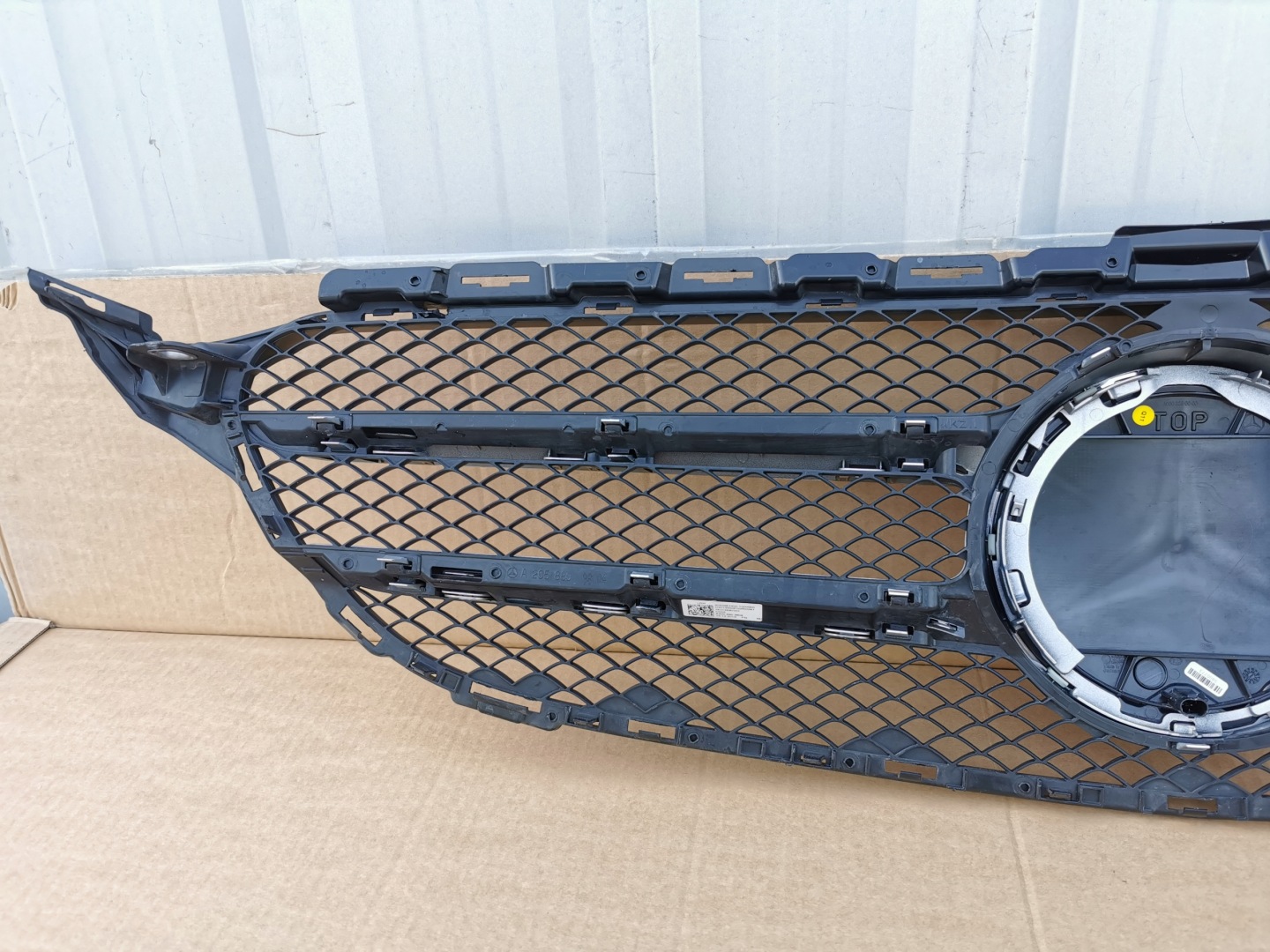 Mercedes-Benz C-Klasse W205 Kühlergrill FRONTGRILL Kühlergitter A0008880000 - Thumbnail 9