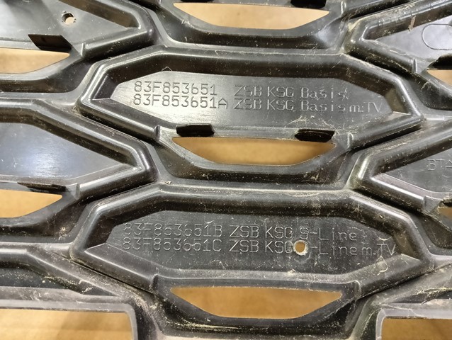 Audi Q3 Kühlergrill FRONTGRILL Kühlergitter 83F853651AT - Thumbnail 5