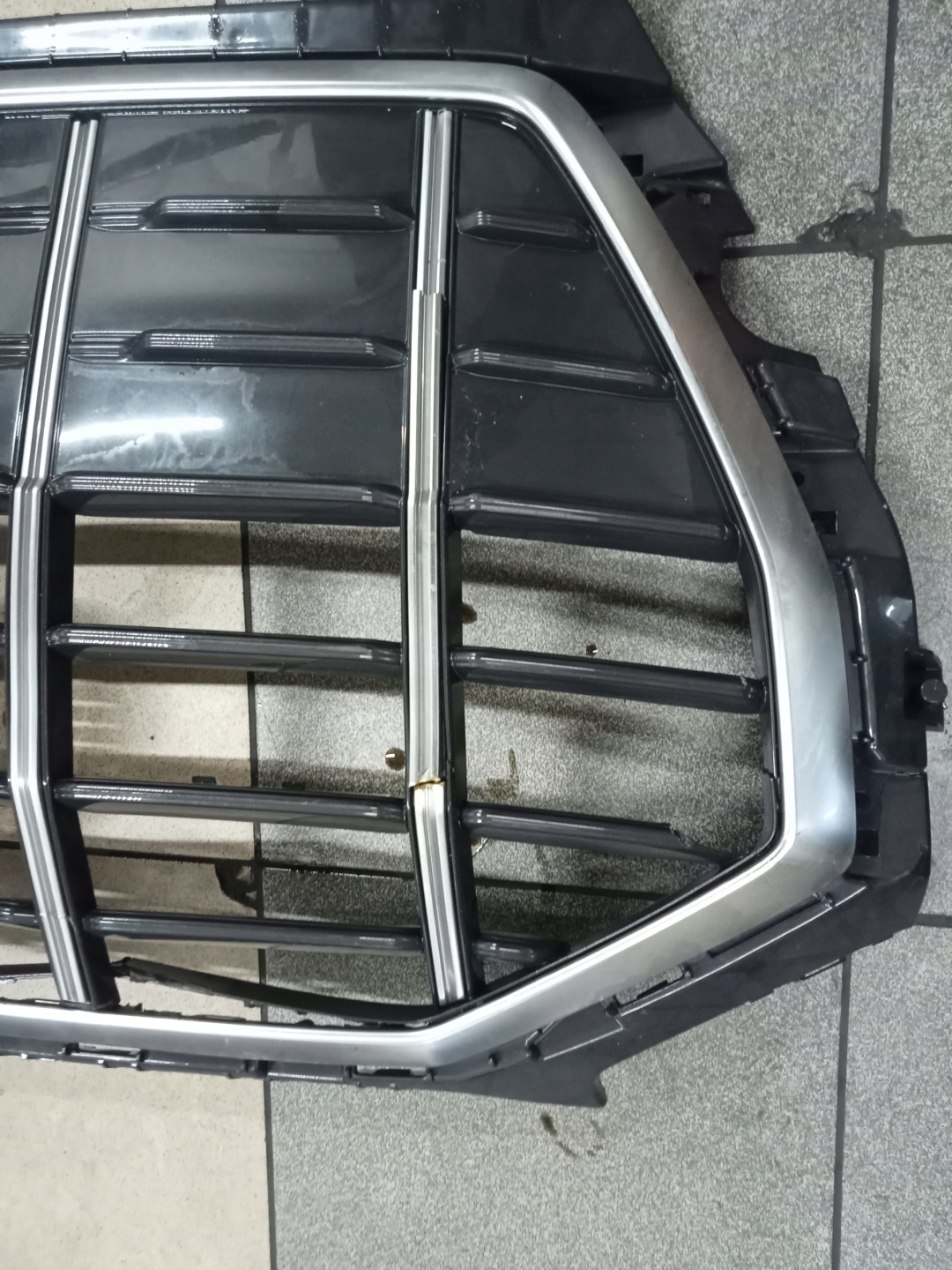 Audi Q5 Kühlergrill FRONTGRILL Kühlergitter 80A853651 - Thumbnail 3