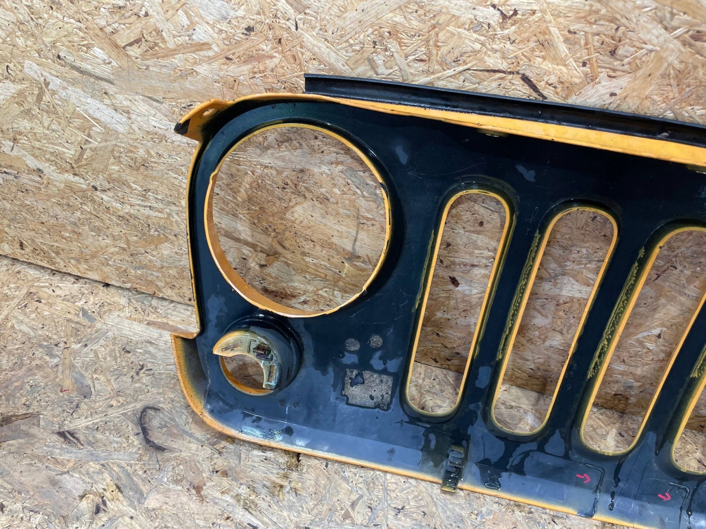 Jeep Wrangler JK Kühlergrill FRONTGRILL Kühlergitter 1BM91TRMS2 - Thumbnail 7