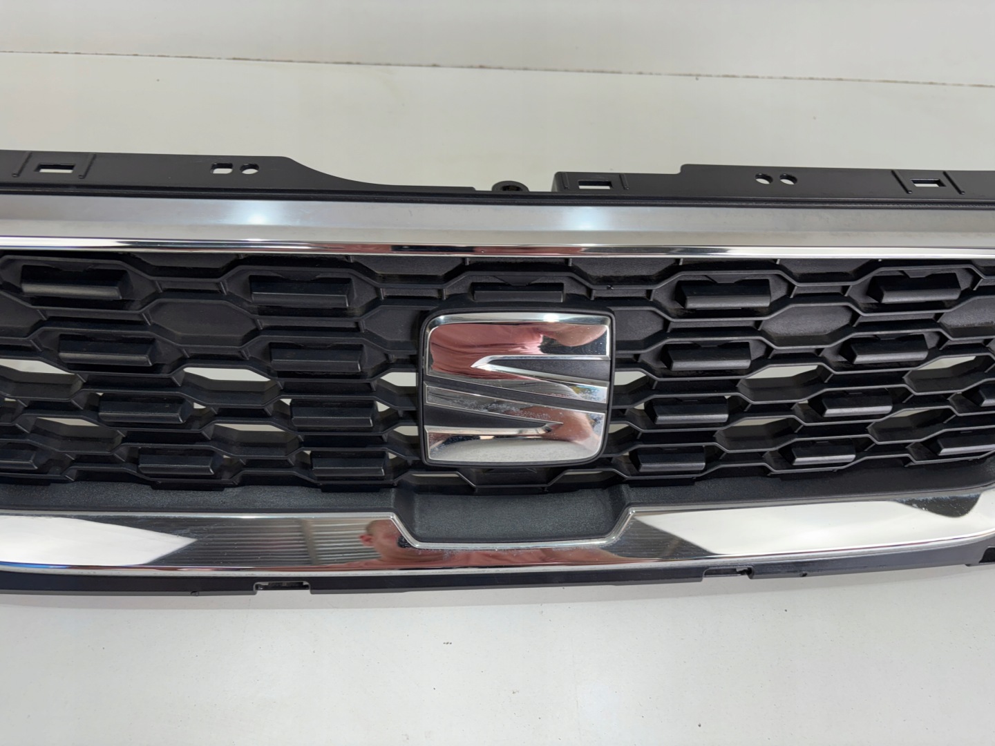 SEAT Ibiza 6F0 Kühlergrill FRONTGRILL Kühlergitter 6F0853654D - Thumbnail 7