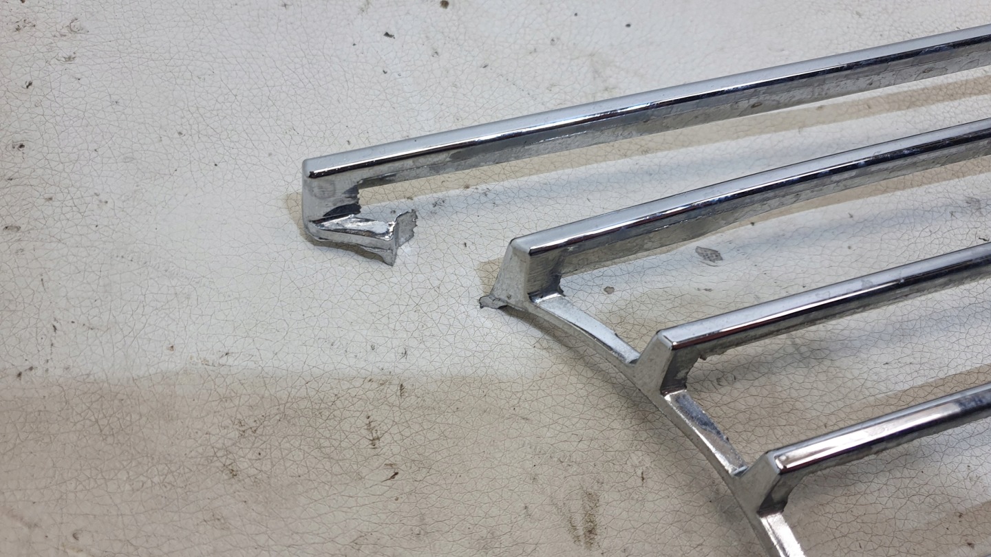 Alfa Romeo GTV Typ 916 Kühlergrill FRONTGRILL Kühlergitter - Thumbnail 4