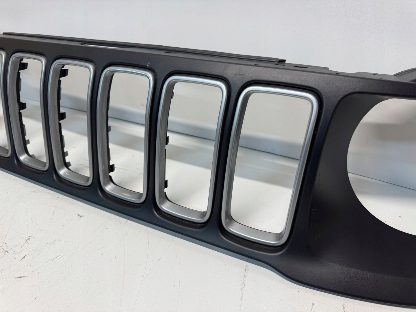 Jeep Renegade BU Kühlergrill FRONTGRILL Kühlergitter 52088680 - Thumbnail 5
