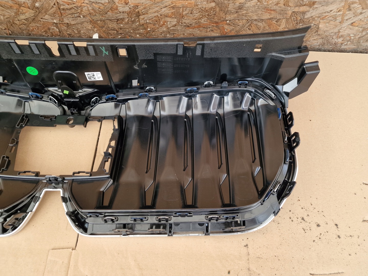 BMW X1 U11 Kühlergrill FRONTGRILL Kühlergitter - Thumbnail 5