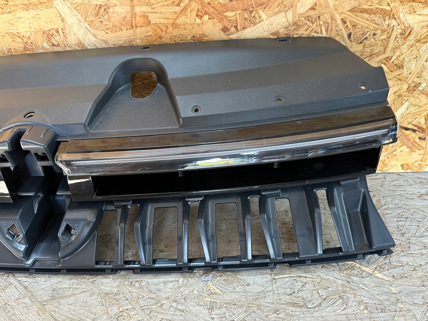 VW Passat B9 Kühlergrill FRONTGRILL Kühlergitter 3J0853653 - Thumbnail 3