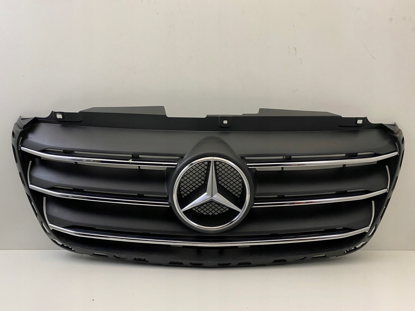 Mercedes-Benz Sprinter W907 Kühlergrill FRONTGRILL Kühlergitter A9108852700 - Thumbnail 1