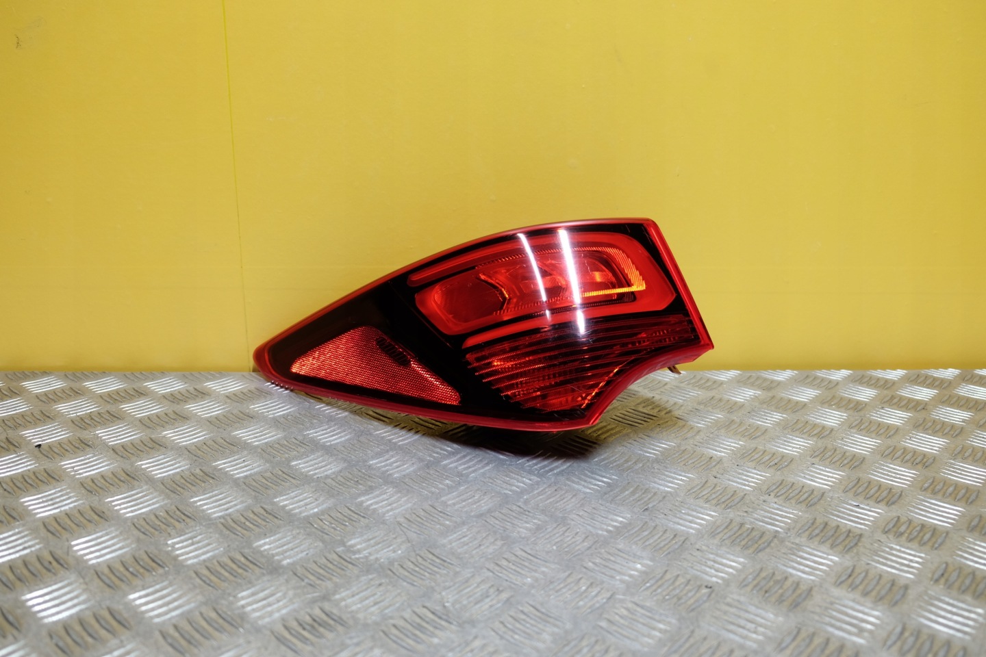Hyundai Santa Fe TM Rückleuchte 924014Z510 Rearlamp - Thumbnail 1