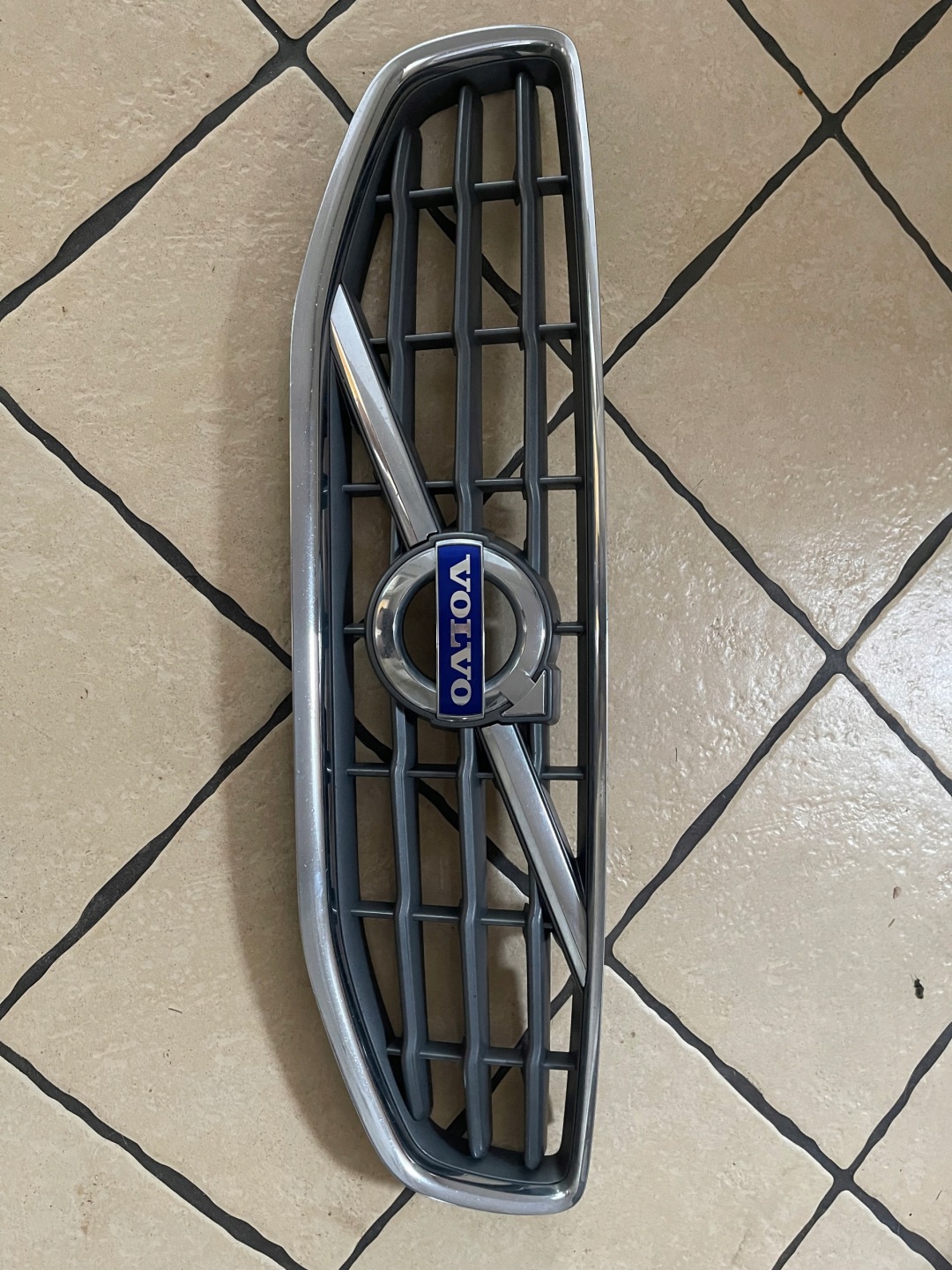 Volvo S60/V60 S60 Kühlergrill FRONTGRILL Kühlergitter - Thumbnail 1