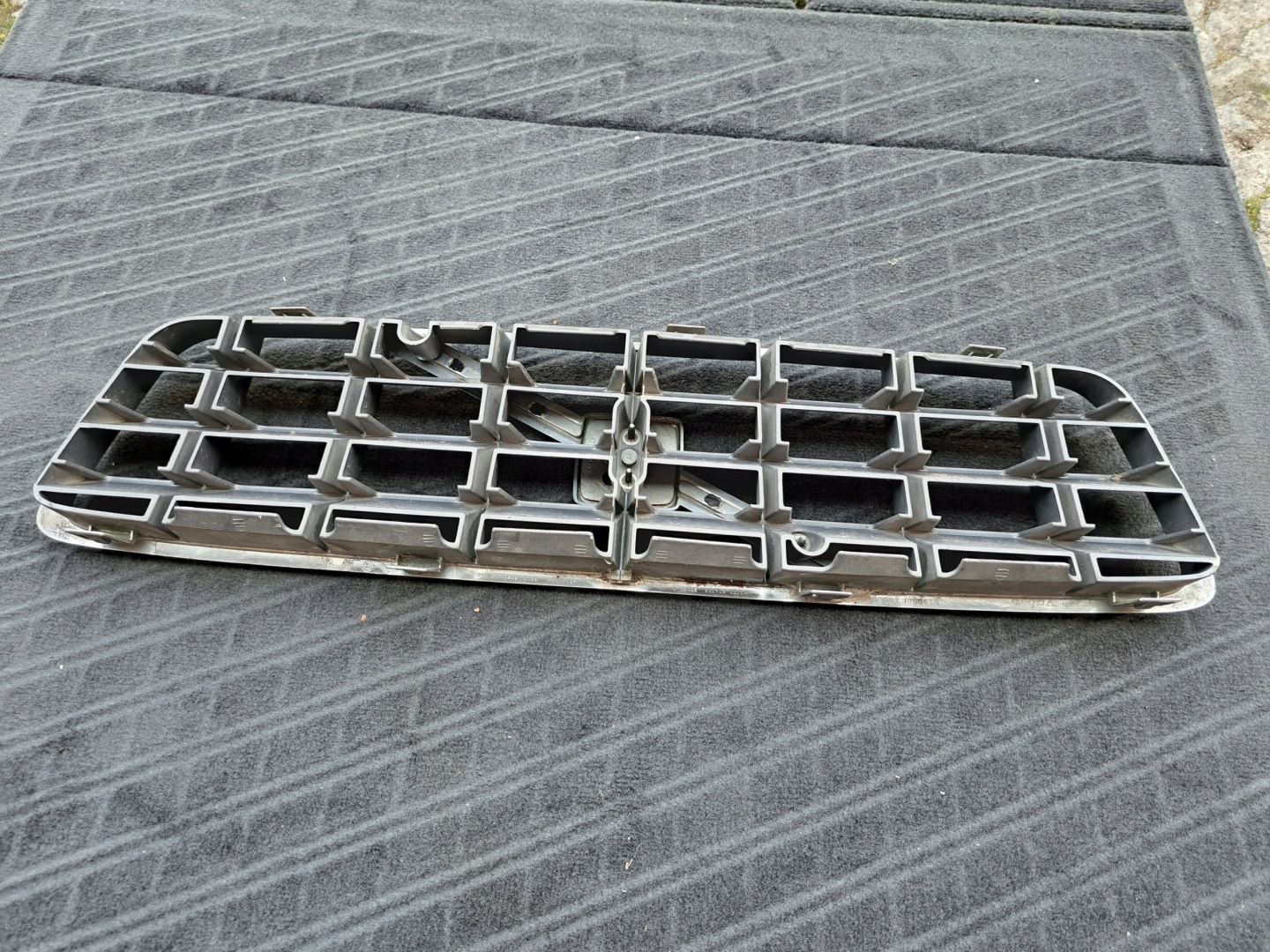 Volvo S70/V70/XC70 XC70 Kühlergrill FRONTGRILL Kühlergitter - Thumbnail 7
