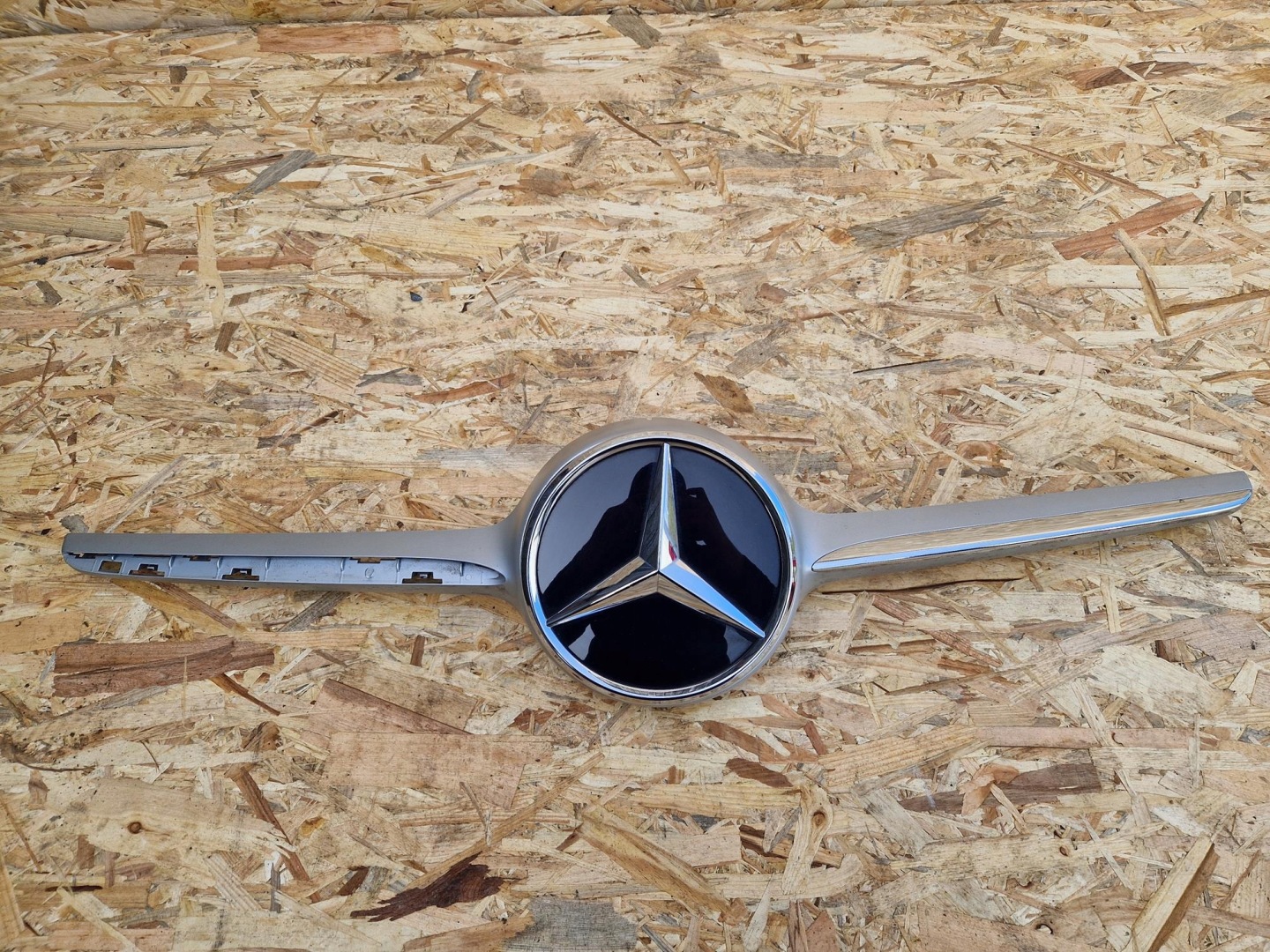 Mercedes-Benz C-Klasse W205 Kühlergrill FRONTGRILL Kühlergitter A2058880560 - Thumbnail 1