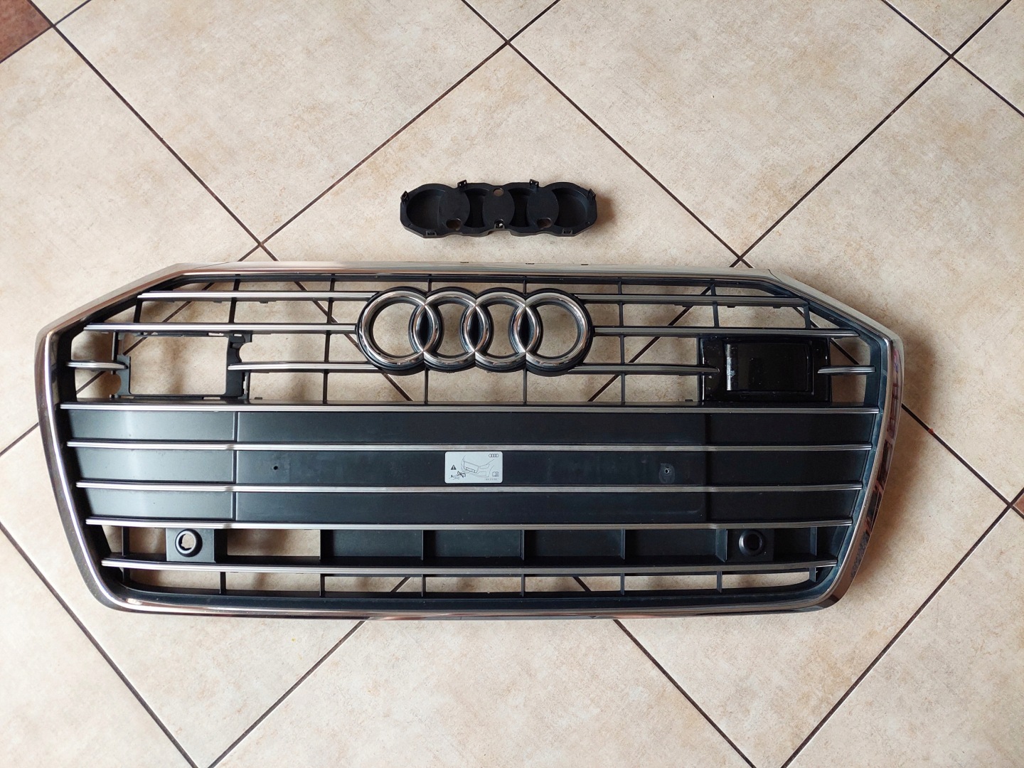 Audi A6 Kühlergrill FRONTGRILL Kühlergitter 4K0853651C - Thumbnail 1