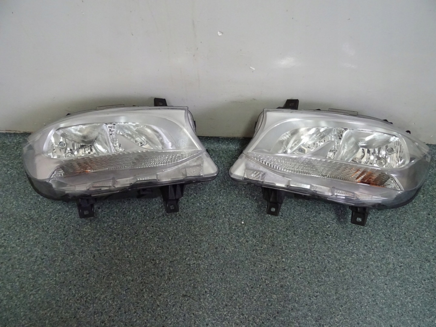 Frontscheinwerfer Mercedes-Benz Sprinter W910 A9109060100 LED Links Headlight - Thumbnail 2