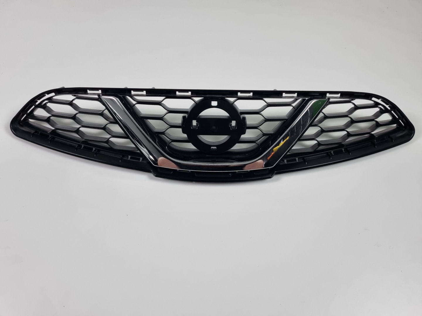Nissan Micra K13 Kühlergrill FRONTGRILL Kühlergitter 623103HN0A - Thumbnail 1