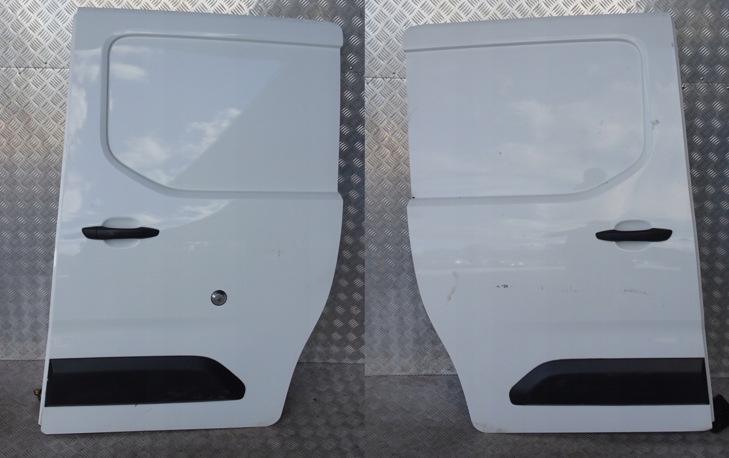 Opel Combo Combo-E Tür Hinten Links Door Porta Porte - Thumbnail 1