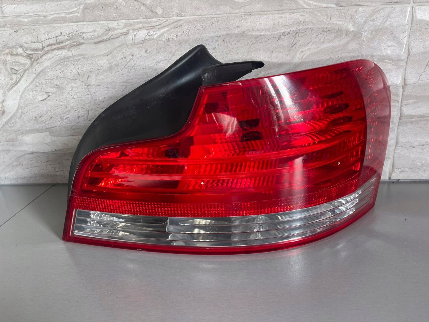 BMW 1 E88 Rückleuchte Rearlamp - Thumbnail 1