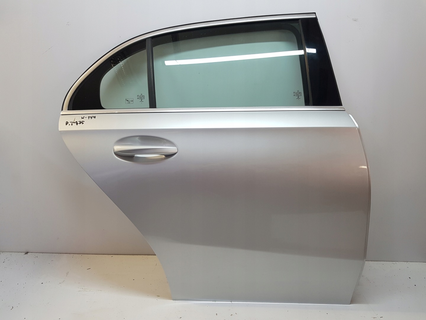Mercedes-Benz A-Klasse W177 Tür Hinten Rechts Door A2156189415 - Thumbnail 1