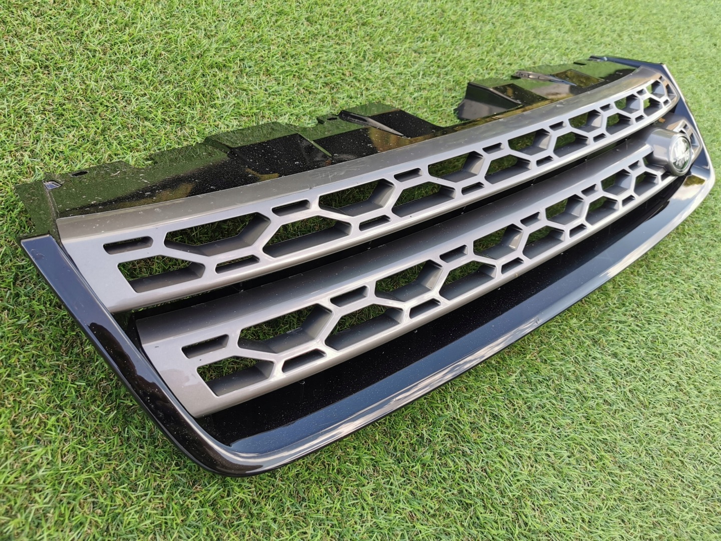 Land Rover Discovery LA Kühlergrill FRONTGRILL Kühlergitter 728A100CAW - Thumbnail 2