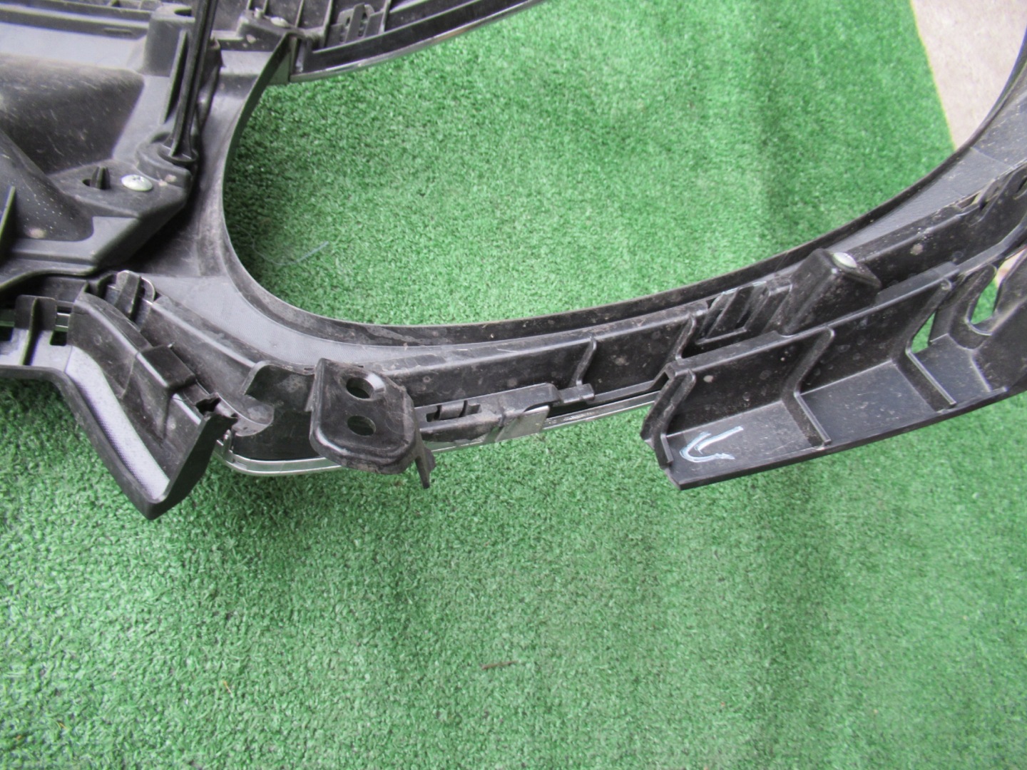 Suzuki Ignis I FH Kühlergrill FRONTGRILL Kühlergitter 7211173S07211 - Thumbnail 12