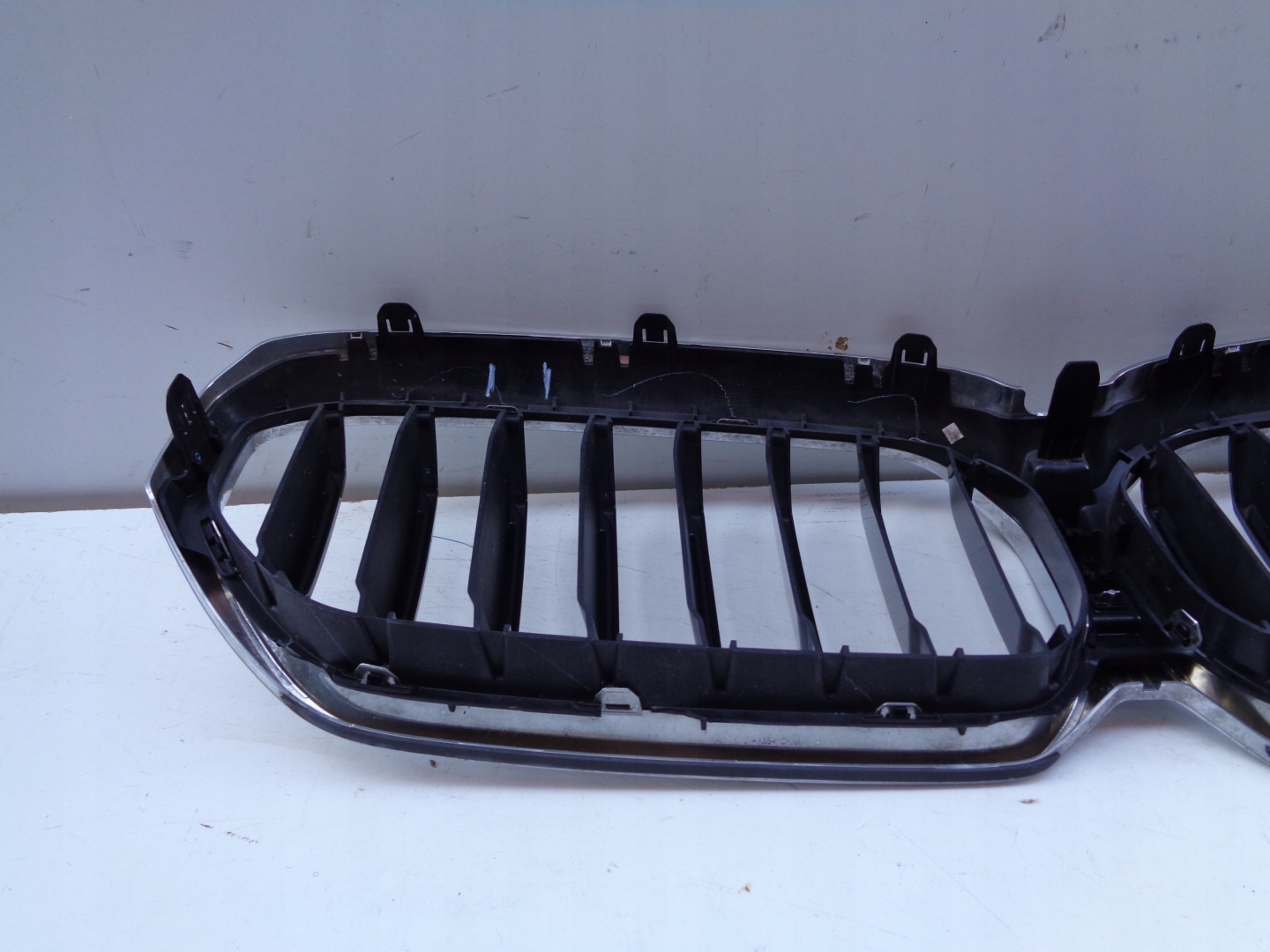 BMW 5 G31 Kühlergrill FRONTGRILL Kühlergitter - Thumbnail 4