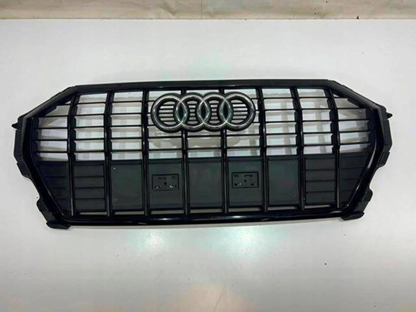 Audi Q3 Kühlergrill FRONTGRILL Kühlergitter - Thumbnail 1