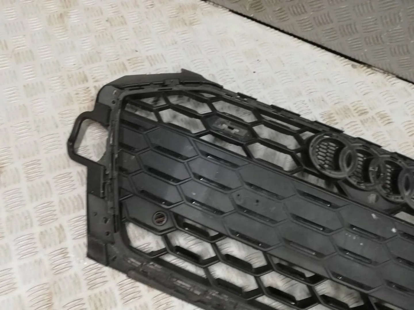 Audi A4 B9 Kühlergrill FRONTGRILL Kühlergitter 8W0853651DK - Thumbnail 7