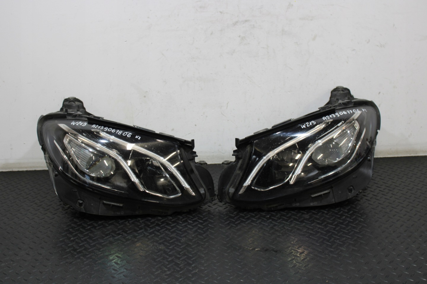 Frontscheinwerfer Mercedes-Benz E-Klasse W213 A2139067806 High Performance LED Links Headlight - Thumbnail 1