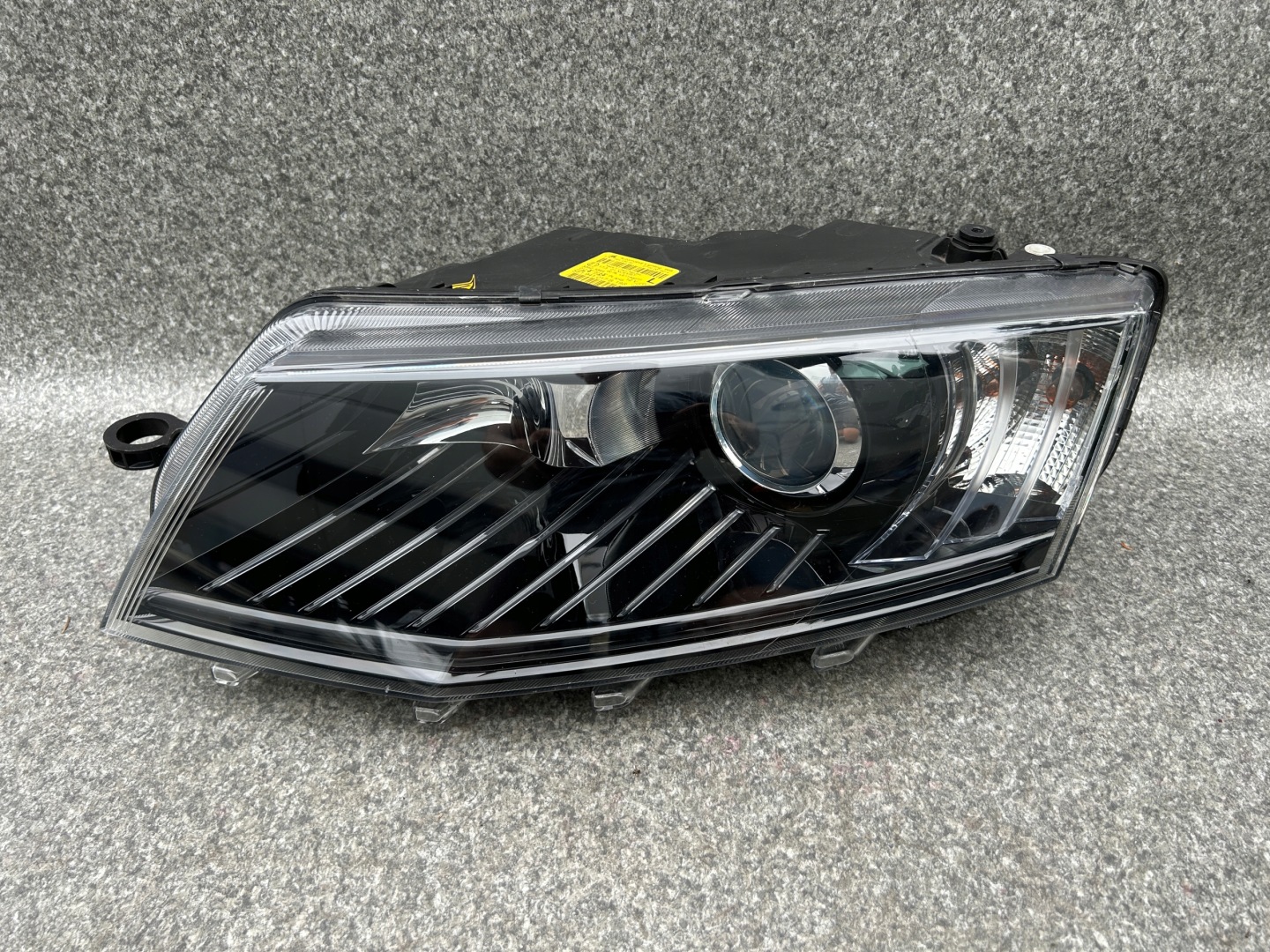Frontscheinwerfer Skoda Octavia 1U 5E1941017BD Xenon Links Headlight - Thumbnail 1