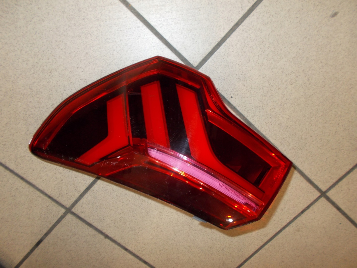 Audi Q3 Rückleuchte 83A945092 Rearlamp - Thumbnail 1