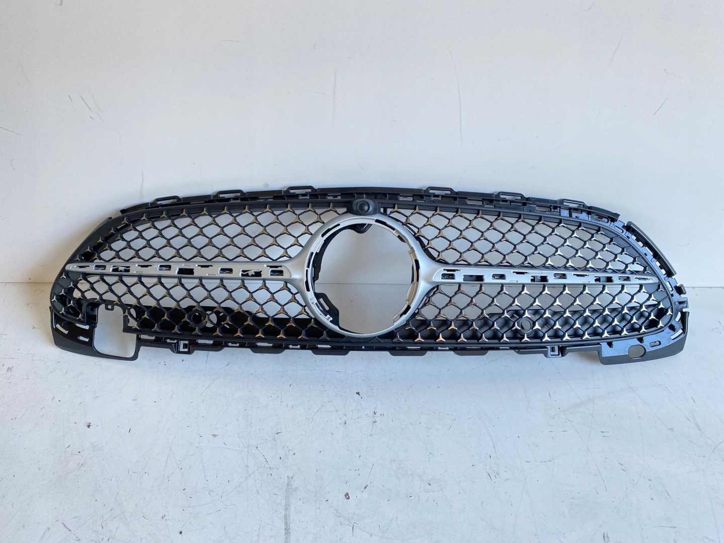 Mercedes-Benz C-Klasse W206 Kühlergrill FRONTGRILL Kühlergitter A2068882400 - Thumbnail 2
