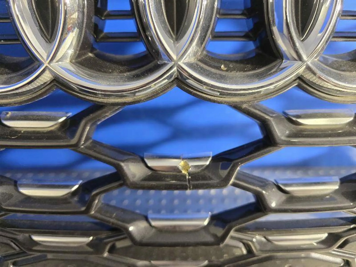Audi Q3 Kühlergrill FRONTGRILL Kühlergitter 83F853651B - Thumbnail 6