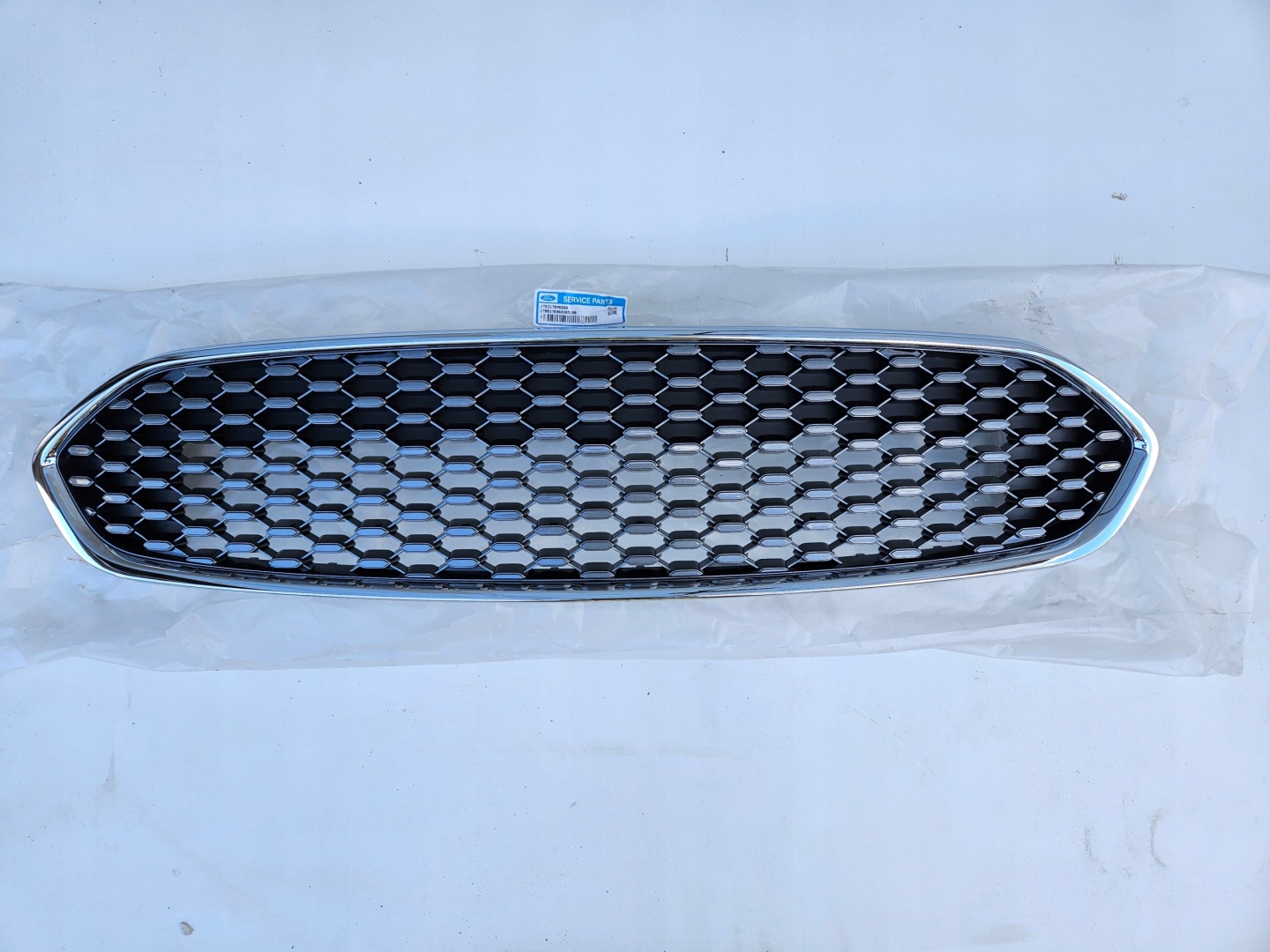Ford Ka III KAF Mk3 Kühlergrill FRONTGRILL Kühlergitter BB7081AJ7BB70 - Thumbnail 1