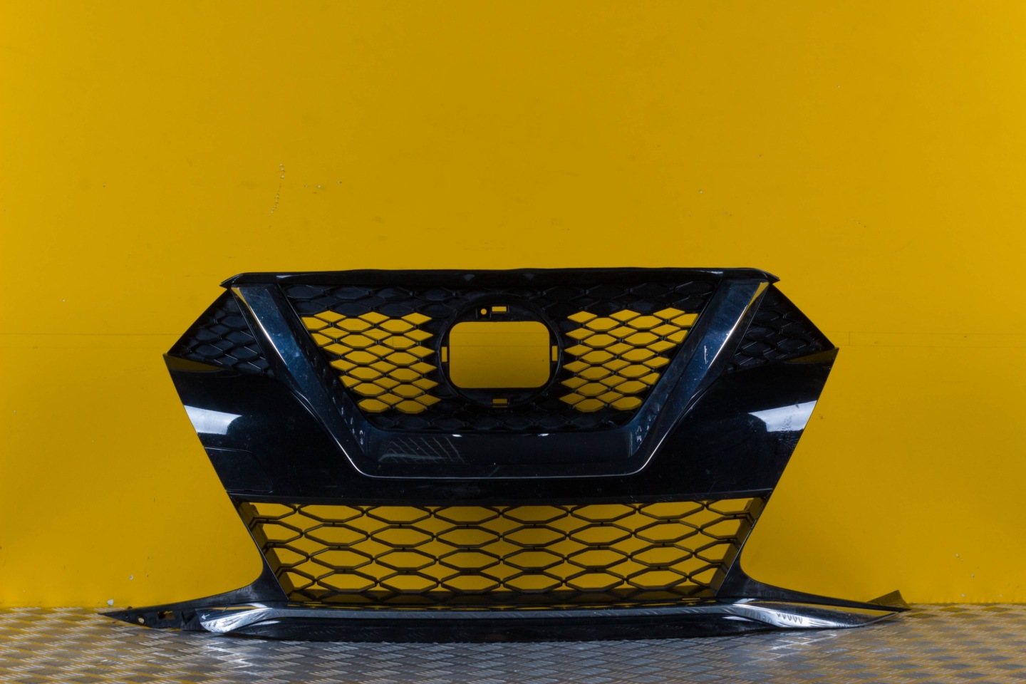 Nissan Maxima A32 Kühlergrill FRONTGRILL Kühlergitter - Thumbnail 1