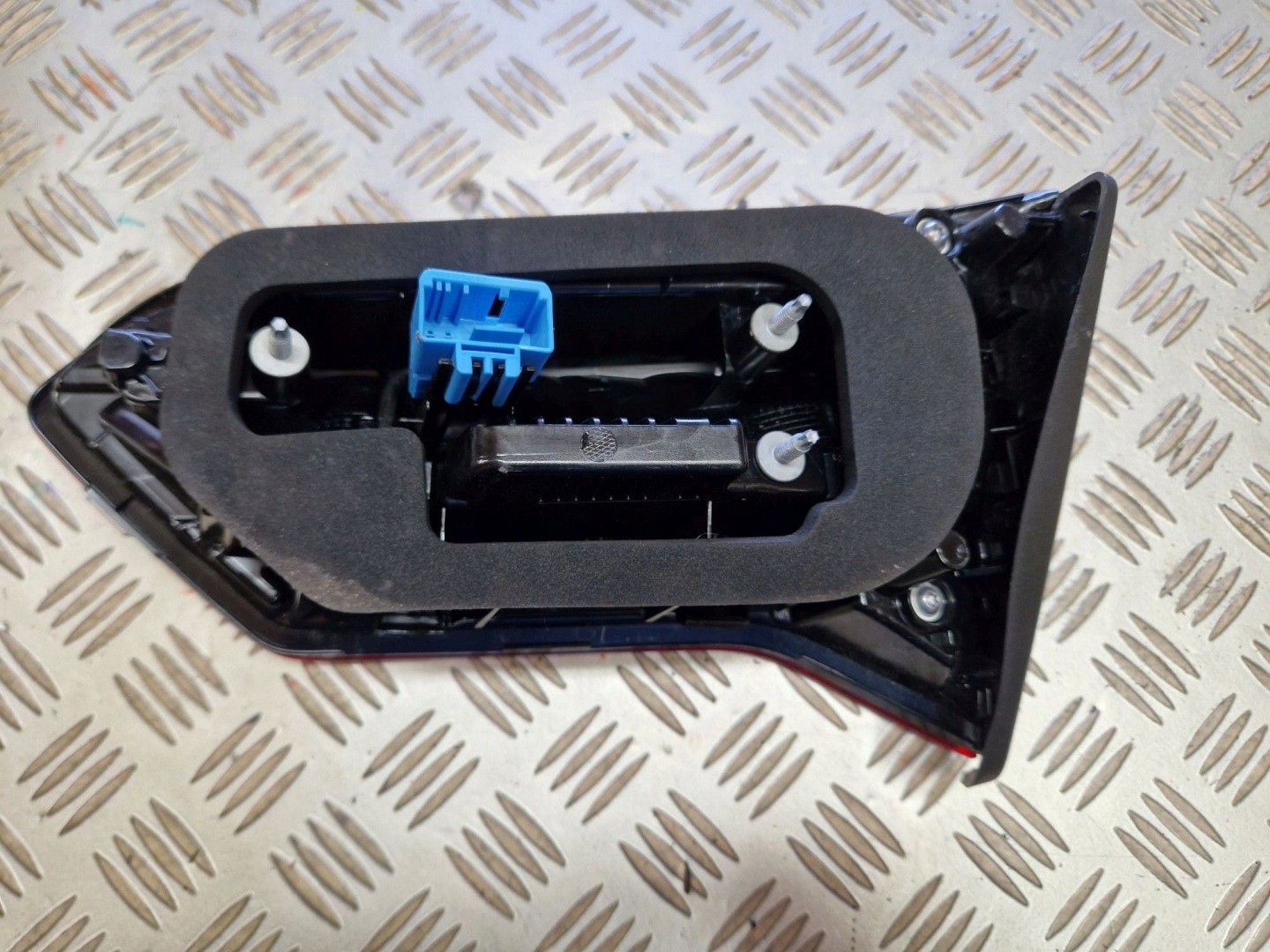 VW T-Roc A1 Rückleuchte 2GA945093B Rearlamp - Thumbnail 2