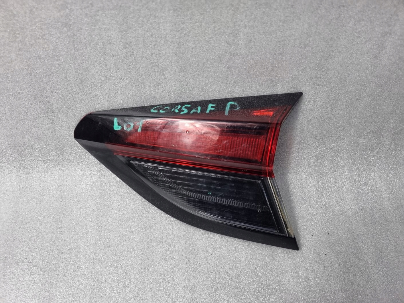 Opel Corsa Rückleuchte 39162671 Rearlamp - Thumbnail 1
