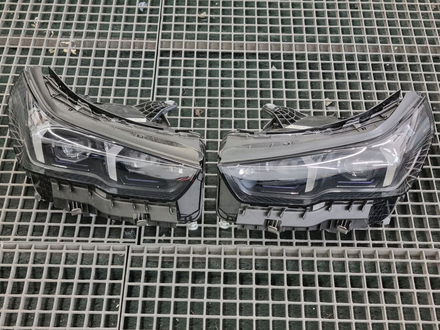 Frontscheinwerfer BMW 5 G61 5A798D8 LED Links Scheinwerfer Headlight - Thumbnail 1