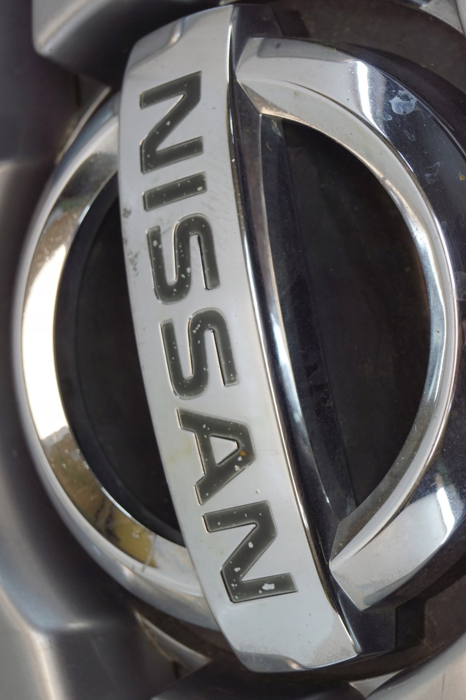 Nissan Qashqai J10 Kühlergrill FRONTGRILL Kühlergitter 62310EY10A - Thumbnail 9