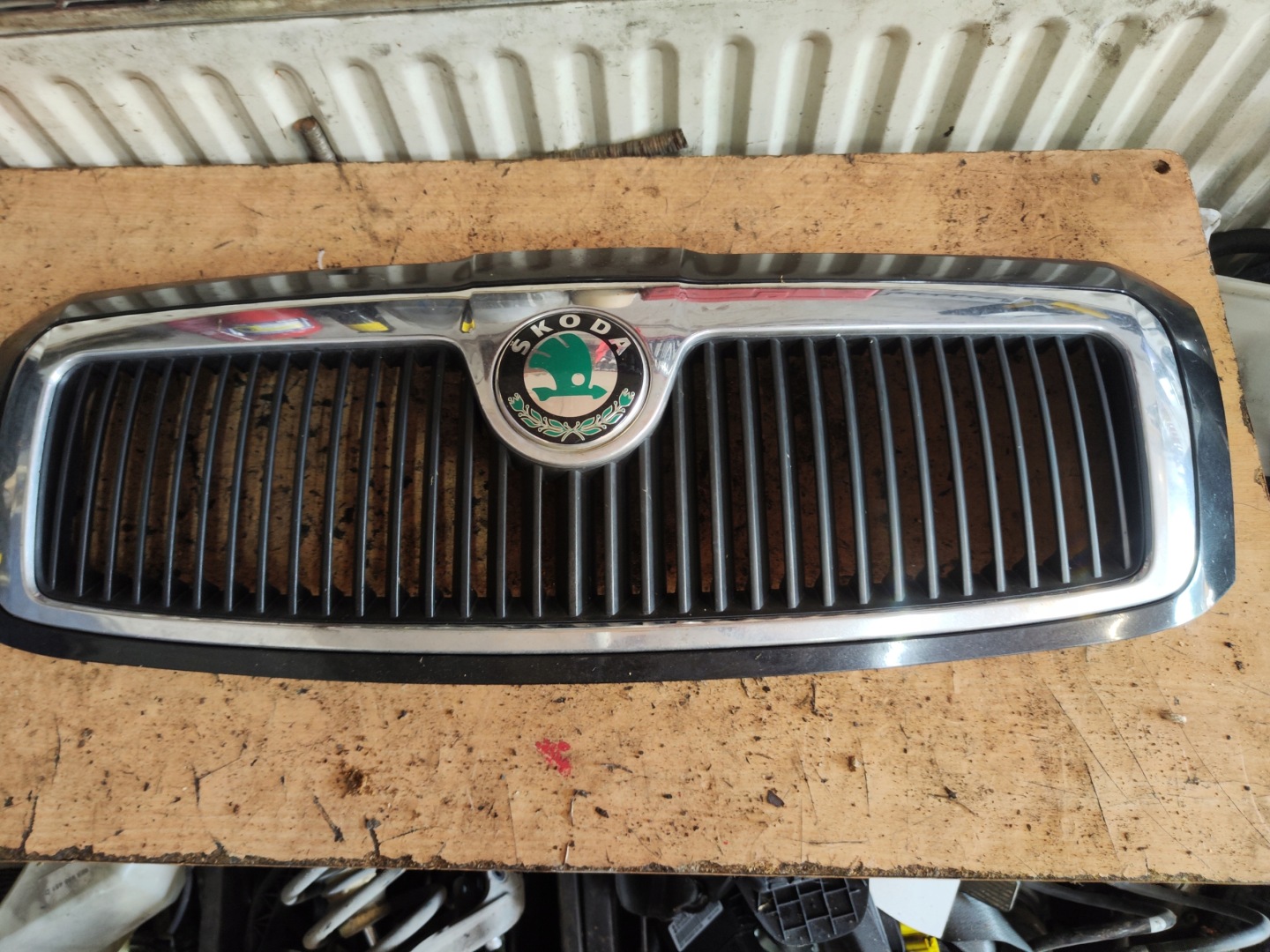 Skoda Superb 3U Kühlergrill FRONTGRILL Kühlergitter - Thumbnail 1